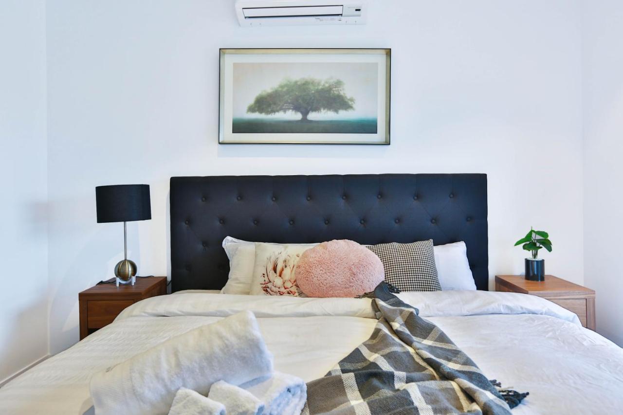 Box Hill Central Sky One Apartment Extérieur photo
